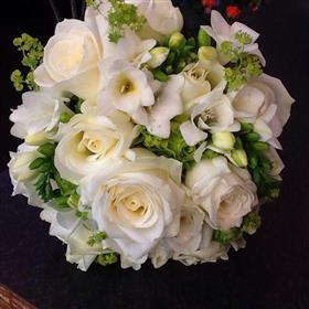 fwthumbwedding bouquet green and whote.jpg